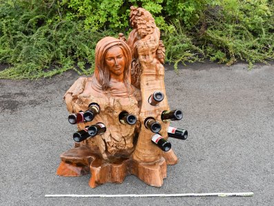 Weinständer aus Teakholz - Marienfigur