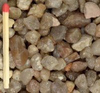 Crystal quartz gravel grain 5-8 mm